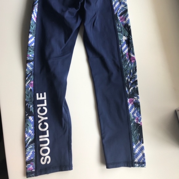 SoulCycle Cropped Blue Leggings - Picture 3 of 4